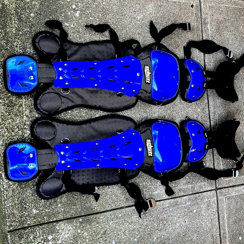 Brand New "16 Baseball Leg Guards